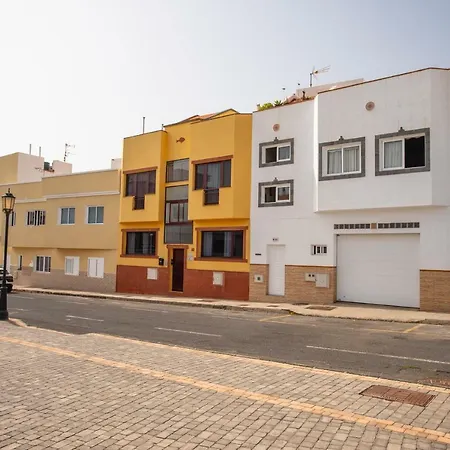 아파트 Casa Checa 1 *