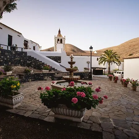 Casa Checa 1 *